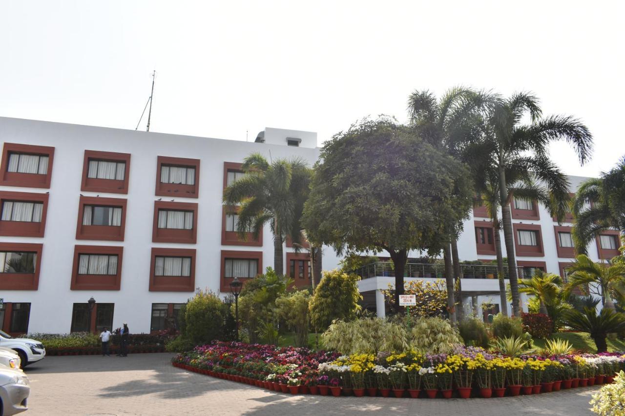 The Orchard Hotel Jharsuguda Luaran gambar